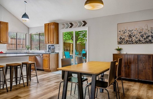 Wells Branch House | Pool Days & Pergola Nights | Family-Friendly N Austin Home Mins to Domain & Q2