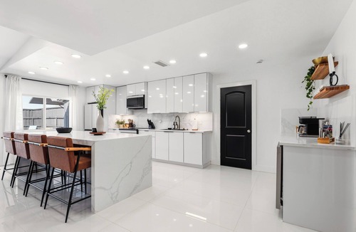 The Colony House | Poolside Playhouse/Ultimate Game Room + Pool