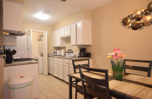 Fort Worth Apartment | Private 2 Bed unit in a 4plex close to Hwy 820 in North Fort Worth TX
