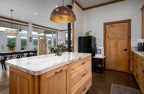 Cherokee County Cabin | Private 300-Acre East Texas Retreat — Hot Tub, Stocked Pond, Total Seclusion