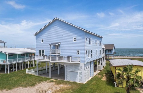 Surfside Beach House | Private Beachfront Retreat, Surfside Beach