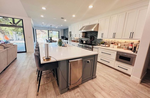 Georgetown House | Private Georgetown Estate-Pool, Sport Court & Luxury Amenities