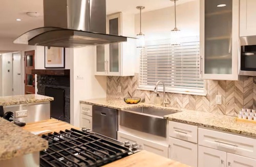 North Shearer Hills House | Private Heated Pool, Pickleball Court, Game Room, Central & Near River Walk