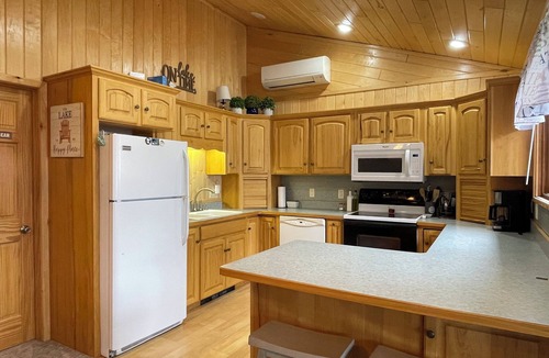 Hackensack Cabin | Private Lake front cabin on Webb Lake!