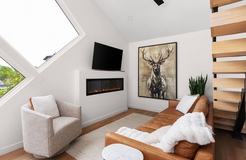Brushy Creek Apartment | Private Loft Retreat | Hot Tub, Pool & Nature