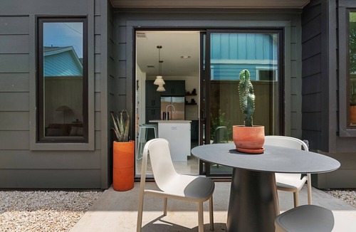 Chestnut House | Private peaceful Zen house located in a vibrant East Austin neighborhood.