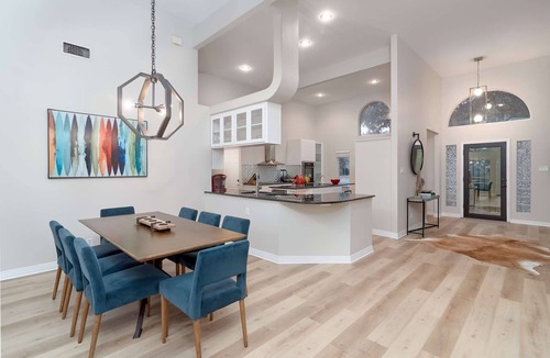 Hudson Bend House | Private Pool and Hot Tub, BBQ, Walk to lake, 2 Masters, Bocce ball, Horseshoe