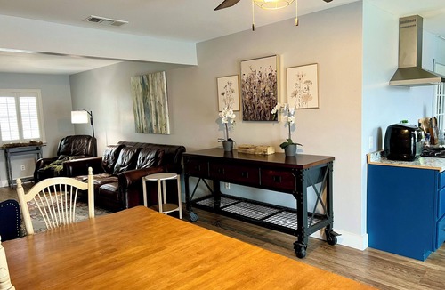 Mineral Wells House | PRIVATE POOL getaway, delightful 3-bedroom home with in Mineral Wells