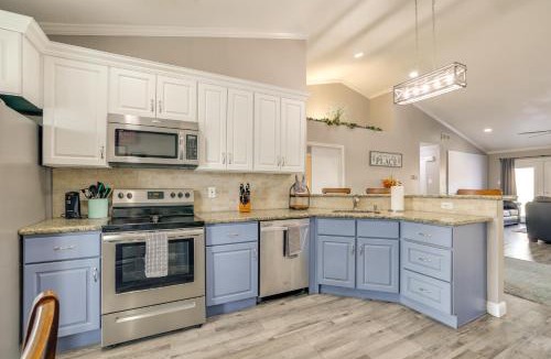 Live Oak House | Private Pool & Hot Tub: Dog-Friendly Live Oak Home