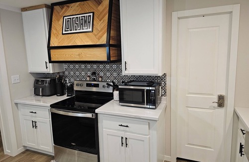 Lake Charles House | PROMISE PLACE- BRAND NEW, quiet, cozy, fully appointed retreat!