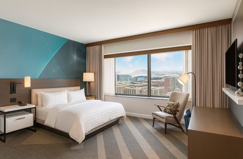 Downtown Houston Hotel | Proximity Ats its Best! 3 Pet-friendly Units, Close to Sesquicentennial Park!