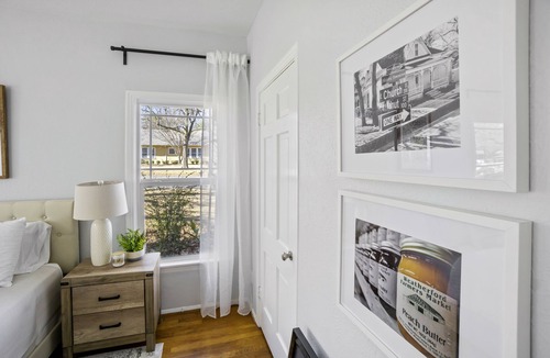 Weatherford House | Quaint and Cozy Historic Home in Downtown Weatherford