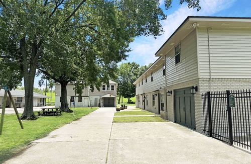 Jefferson Apartment | Quiet 2BR Extended Stay Retreat | .3 mi to Ochsner