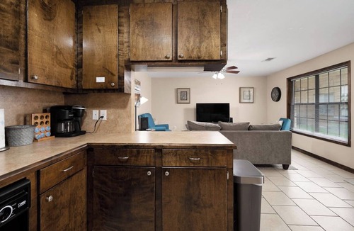 Alexandria House | Quiet 2BR K/Q+Full Kit+Easy Parking by Ponytail