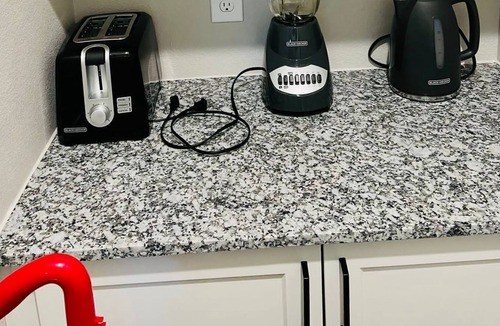 Pecan Grove Apartment | Quiet and peaceful chamber away from home