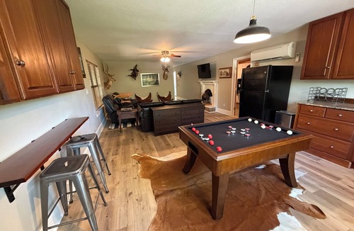 Saint Bernard House | Quiet cabin minutes away from world-class fisheries