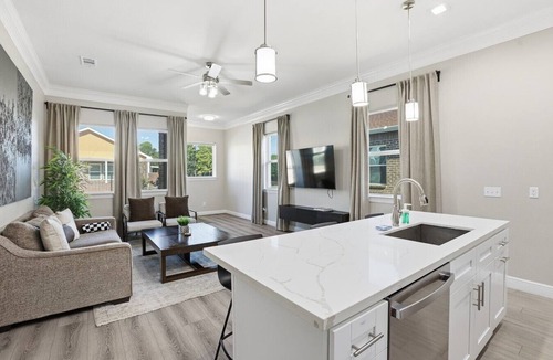Greater Fondren Southwest House | Quiet Gated SW Houston Townhome | King Beds, Pet Friendly