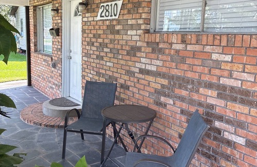 Chalmette Apartment | Quiet safe neighborhood 1bd/1ba mini suite, covered carport parking very private