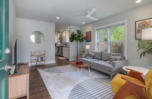 Barton Heights House | Quintessential Zilker Bungalow