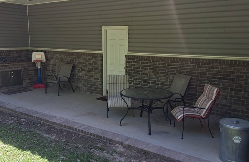 Royal House | Rainwaters Bunkhouse - Close to Crystal Springs and Lake Ouachita