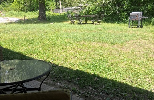 Royal House | Rainwaters Bunkhouse - Close to Crystal Springs and Lake Ouachita