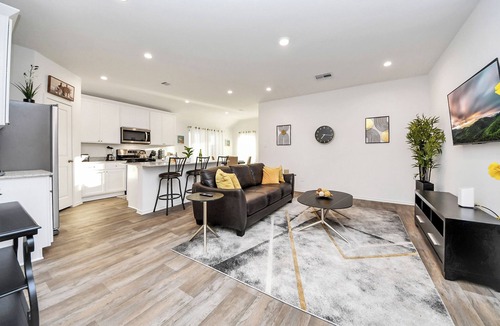 Barker House | Rammies 3-bedroom Cozy house with community Pool Access in Fulshear