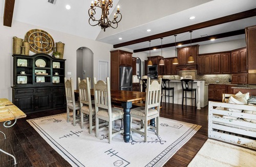 Madisonville House | Ranch Retreat with Private Pool, less than an hour to Bryan/College Station, TX