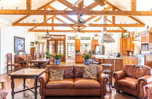 Ennis House | Ranch Retreat with Views | Stay 5 Get 1 Free + Extended Stay Refunds.