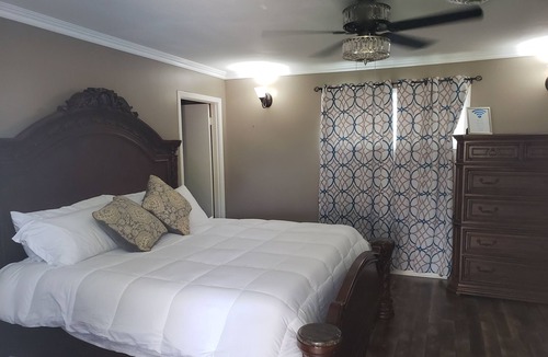Westlake House | Rare- Cheerful, Family 3BR home with pool, Close to Golf Course & Casinos!