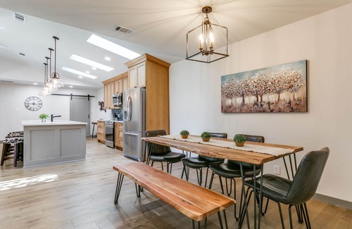 Denton House | Recently Remodeled Home near Lake Lewisville & The Olana