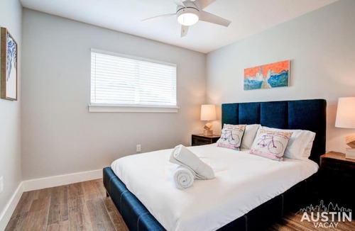 Parker Lane Apartment | Recently Remodeled Home Close to South Congress