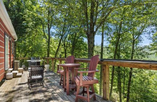 Beech Mountain House | Red Bear Run