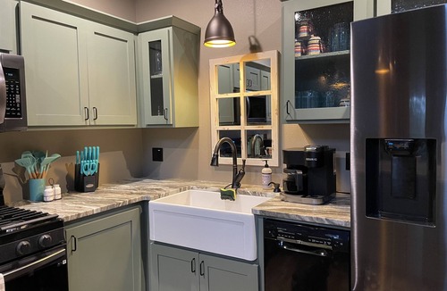 Amity Cabin | Relax and Unwind on the Caddo River in Beautiful Arkansas! Book now!