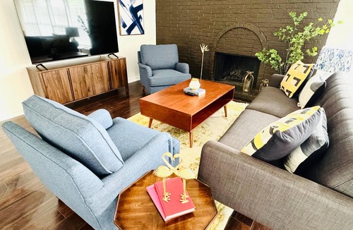 Richardson House | Relax at ARVADA Home – Family-Friendly 4 BR Oasis Near Dallas