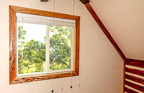 Flint Cabin | Relax & Rejuvenate at Romantic Enchanted Cottage