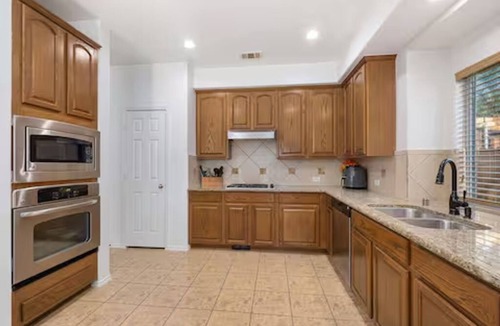 Denton House | Relaxed Family Home in Denton/Entire Home
