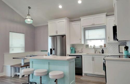 Crystal Beach House | Relaxing Crystal Beach Bayside Cabin with Fenced Yard Bolivar Peninsula Texas