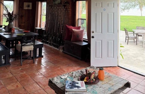 Austwell House | Relaxing fishing, hunting, birding lodge in Austwell, Texas that sleeps 8