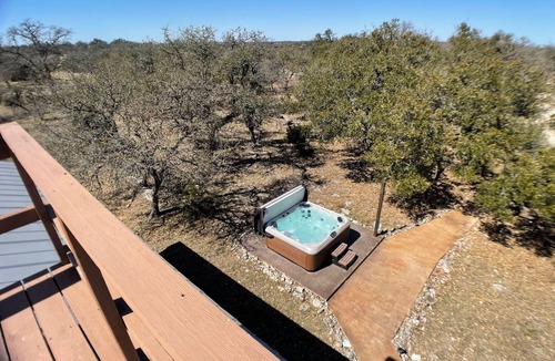 Fredericksburg Apartment | Relaxing Getaway at The Milky Way Cabin, *Not Pet Friendly
