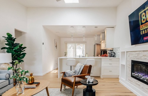 McNeil House | Relaxing, Luxury, All New - 10mins to Domain, 15mins to Downtown