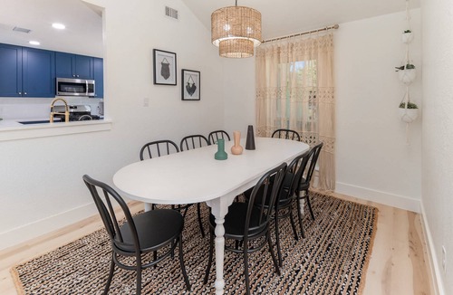 South Creek House | Remodeled, Private Pool & Hot Tub, Gas BBQ, Xbox, Ping Pong, Foosball, Fully-equipped Kitchen