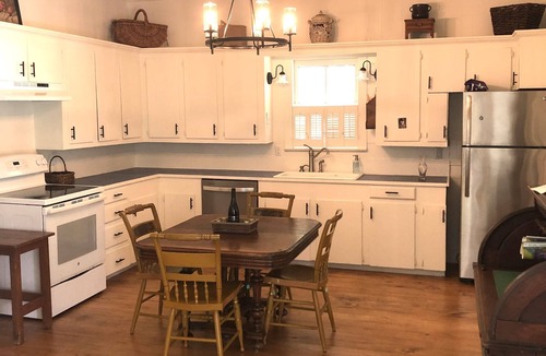 Washington House | Renovated historical cottage, great location to all of Acadiana attractions