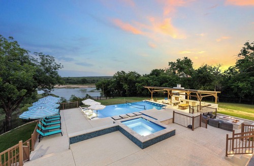 Marble Falls Resort | Resort with 50 foot Infinity Edge Pool, Hot Tub, Sports Courts, and More!
