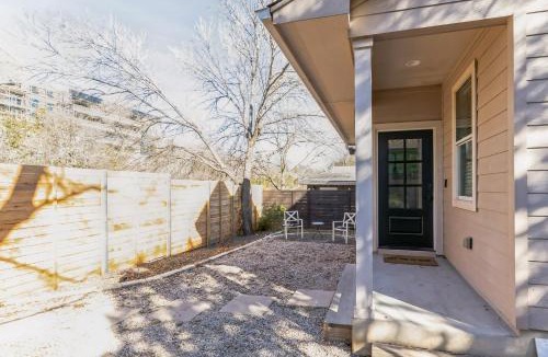 Bouldin House | Retreat in Bouldin Creek Walkable to restaurants