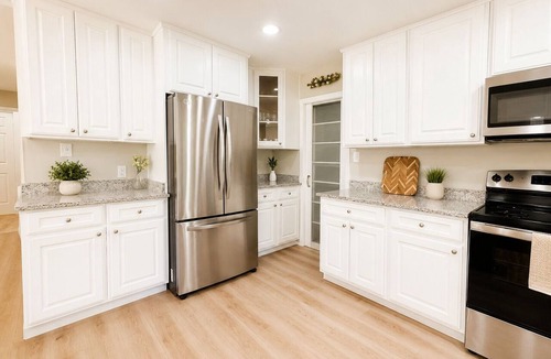 D'Iberville House | River & Beach Getaway Stylish 3BR in D'Iberville