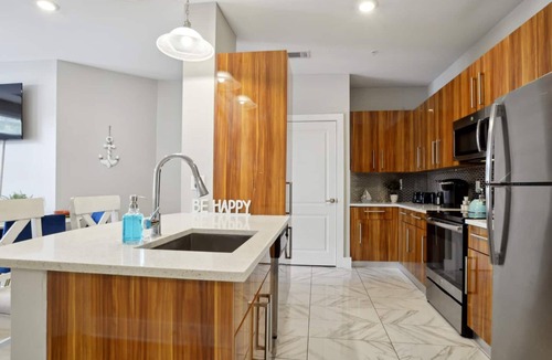 Highlands - Perkins Condo | River House Apartments