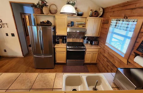 Davis Cabin | River View