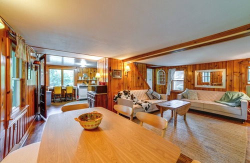 Susquehanna Cabin | Riverfront Hallstead Cabin: Fire Pit + Fall Views!