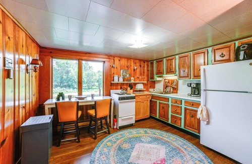 Susquehanna Cabin | Riverfront Hallstead Cabin: Fire Pit + Fall Views!