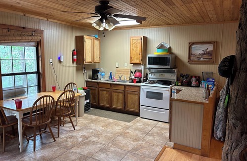 Hillister Cabin | Riverfront secluded 3-bedroom cabin on the scenic Neches River
